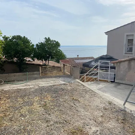 Petite Maison Avec Acces Piscine Et Jacuzzi Chauffee Istres Exterior photo
